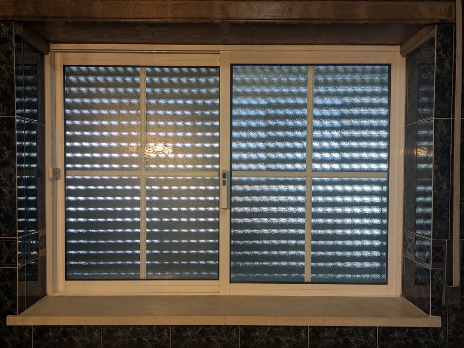 Janelas de correr quadricula várias dimensões