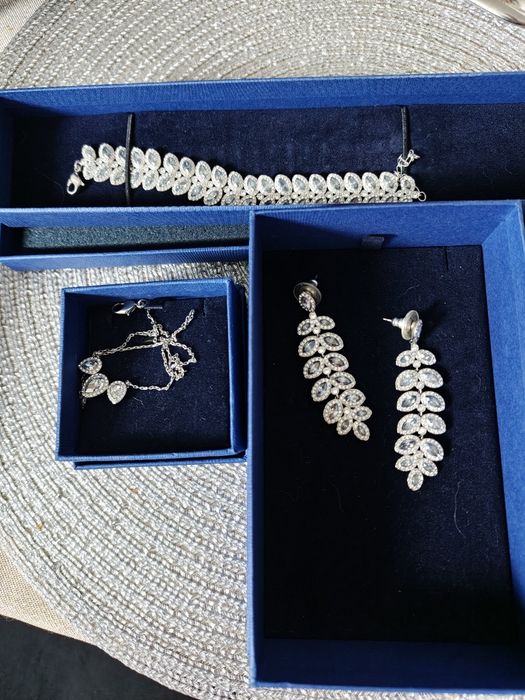 Komplet biżuterii Swarovski
