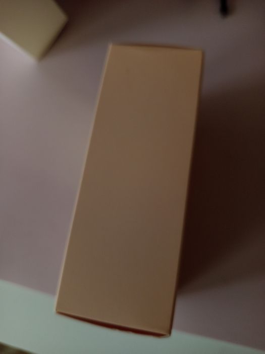 Pudełko po perfumach Burberry Goddes