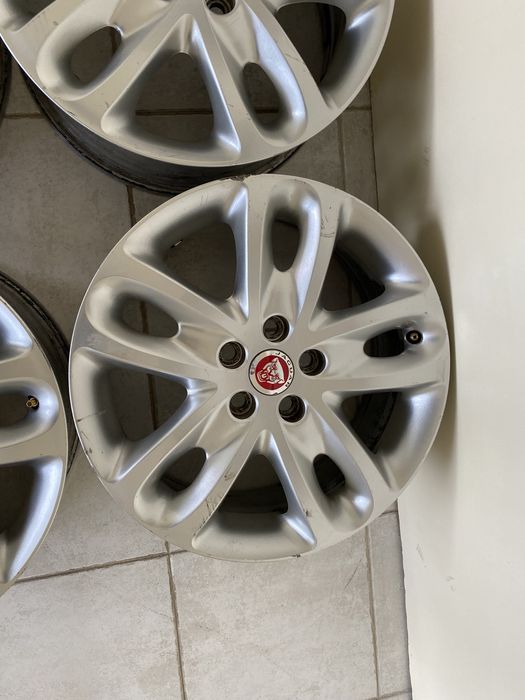 Jantes 17” 5x108 originais Jaguar ford Connect focus volvo v50 v40 c30