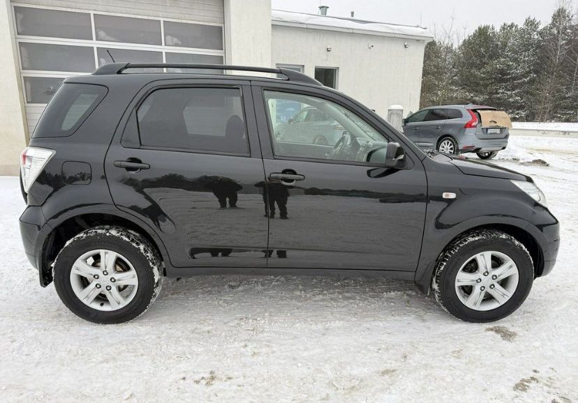 Daihatsu Terios 2012 бензин 1.5(105к/с) ТОП 4WD