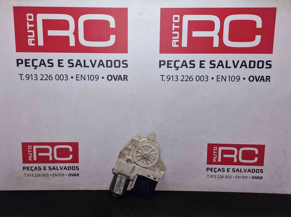 Elevador Vidros Trás Direito 827306548R - RENAULT MEGANE III Hatchback