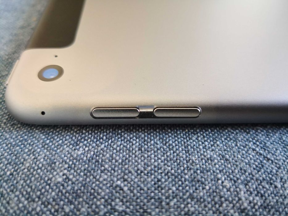 Apple iPad Air 2 (Wi-Fi + 3G) A1567