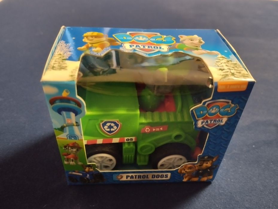 Psi patrol Rocky z pojazdem