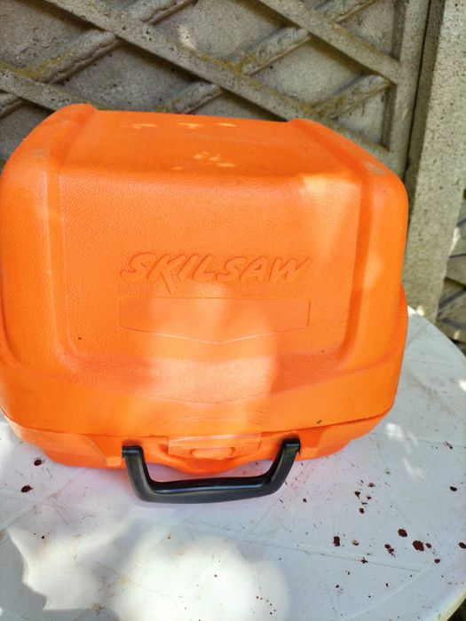 Pilarka ręczna Skilsaw zasilanie 120volt masę in U,S,A