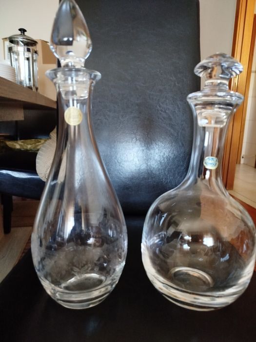 Duas garrafas em cristal D,Arques e boémia