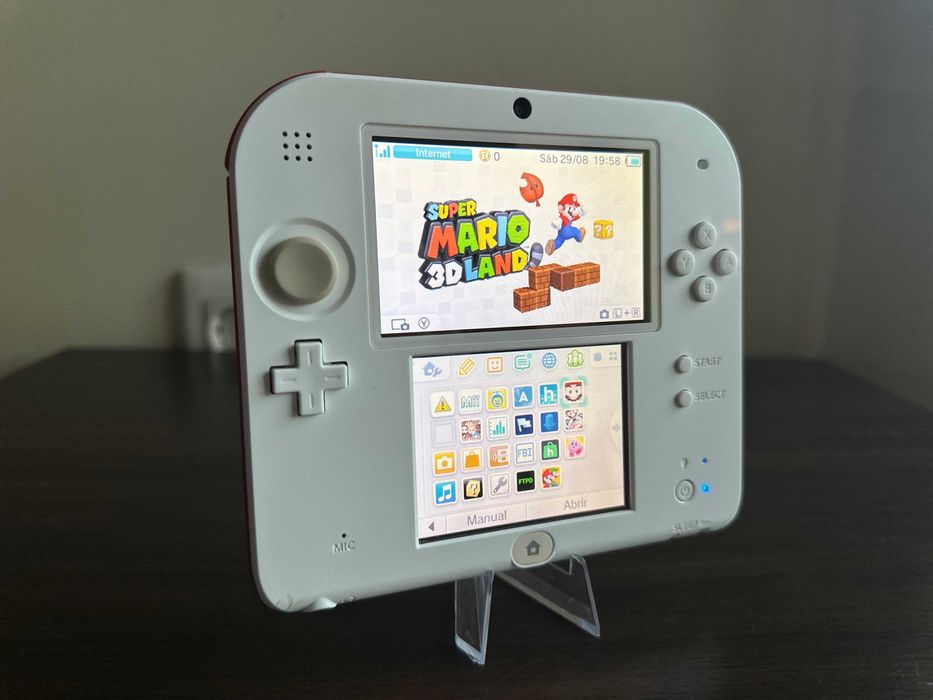Nintendo 2DS Branca e Vermelha - Desbloqueada + Jogos