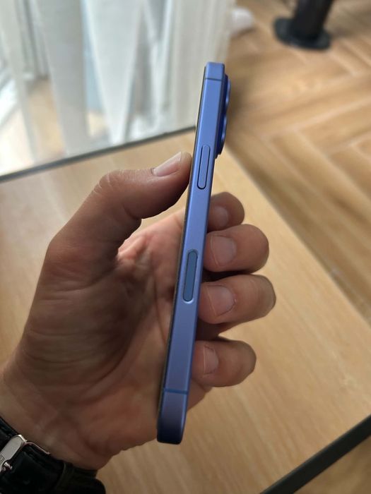 Iphone 16 niebieski Polecam 128 gb