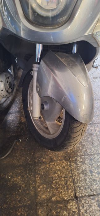 Sym Gts 125 Lagi sztyca zawieszenie przód