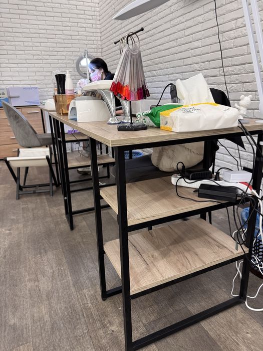 Продам Стол в начиличии 2шт Аркадия