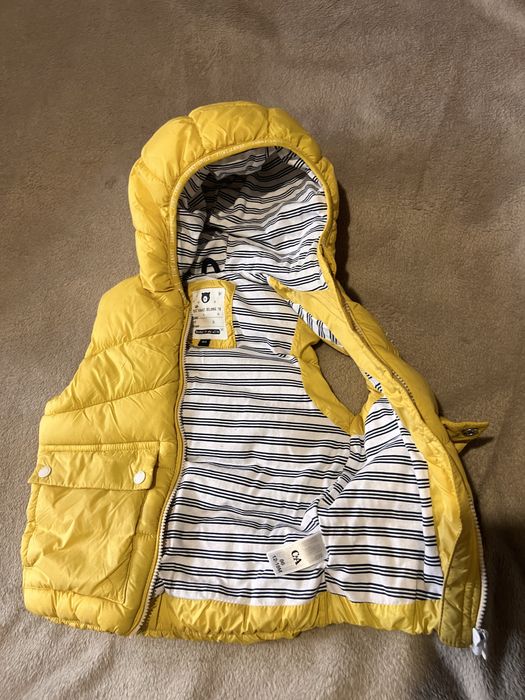 Жилет дитячий фірма C&A , 86 розмір