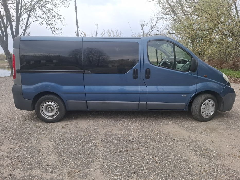 Opel vivaro 2,0cdti 114km long.