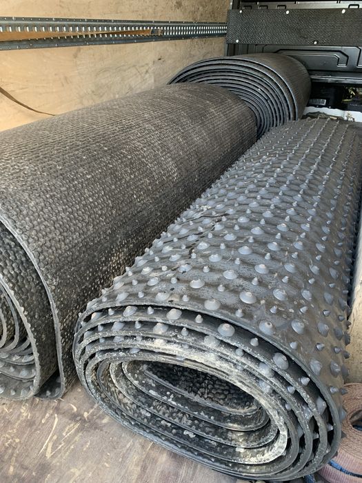 Maty legowiskowe dla bydła koni materace rolka wygrodzenia bramki guma