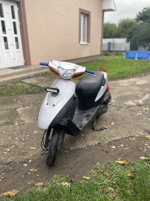 Продас скутер suzuki lets 2 200$+торг