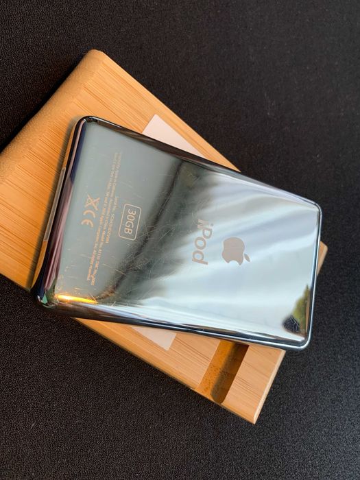 Apple iPod Classic 5th Gen 30GB Black: 5 837 грн. - Mp3 плееры