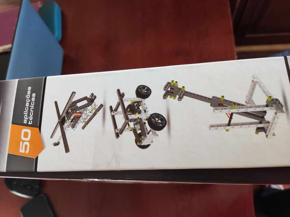 Lego Clementoni Constrói mecanismos com alavancas e engrenagens