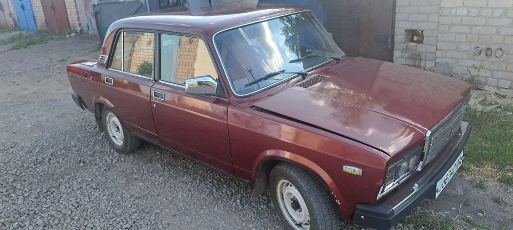 Жигулі ваз 2107 в гарному стані