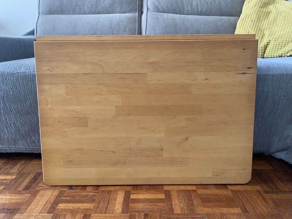 Mesa de parede dobrável de madeira