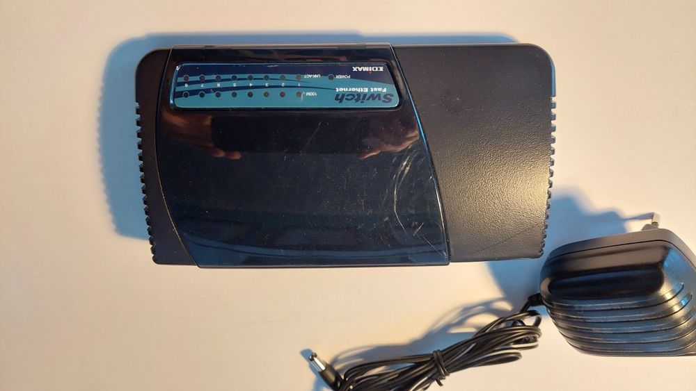 8-Port Network Switch64738879706625120