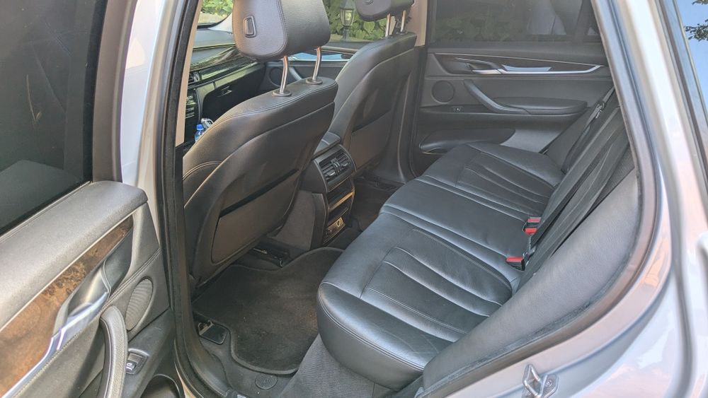 F15 полный привод  не битый 160 пробега 3 литра бенз