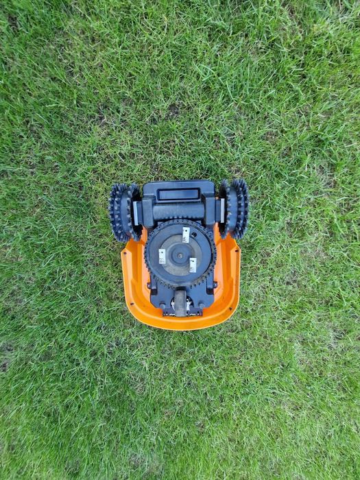 Robot koszący garden H750
