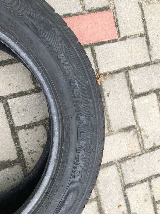 Шини Hankook 215/60 R17C 109/107T Winter RW06