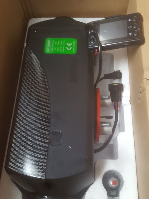 Ogrzewacz powietrza nowy z pilotem jak na foto. Polecam