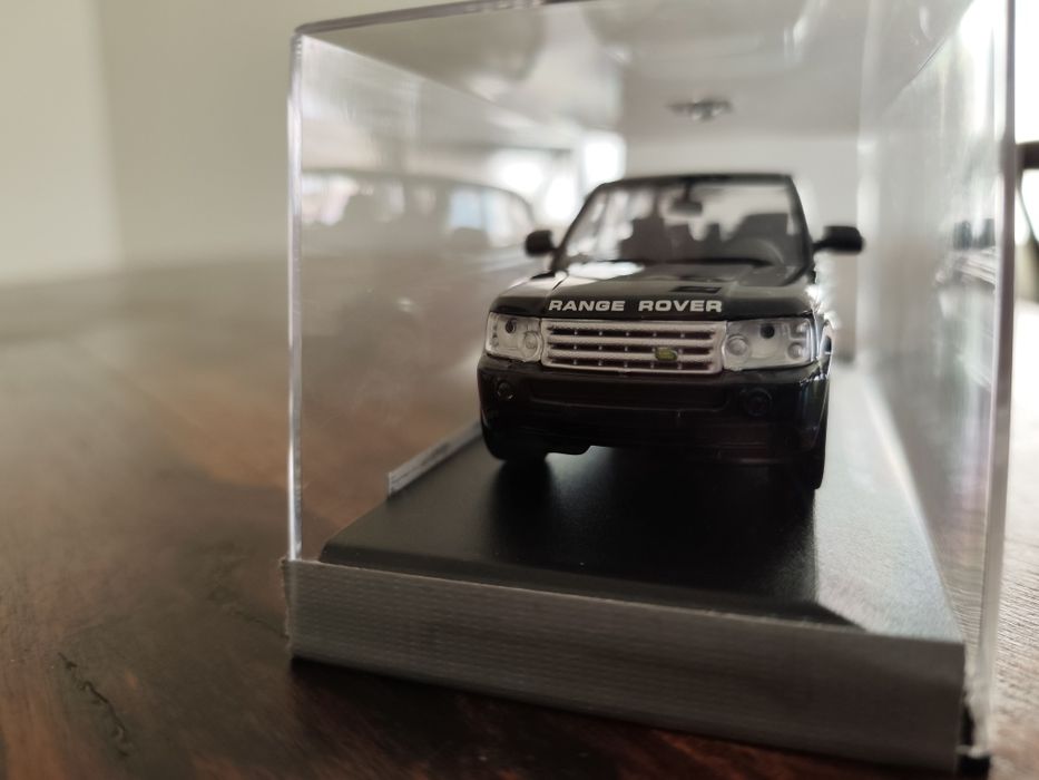 1:43 range Rover sport hse
