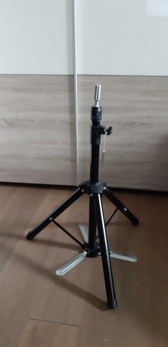 Stojak fryzjerski nr1