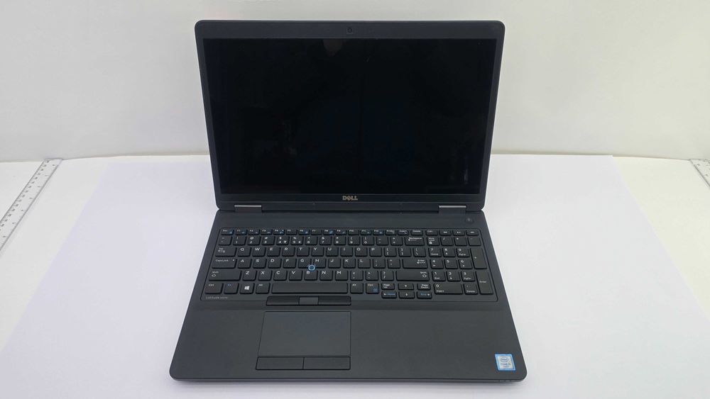 BAZA Dell Latitude E5570 | Intel i5 6-GEN | DDR4 | 15,6" | W10P | #1