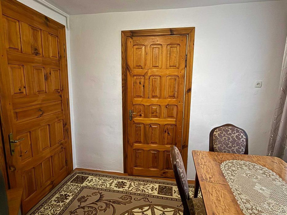 Половина будинку та земельна ділянка 16 сот., с. Батятичі