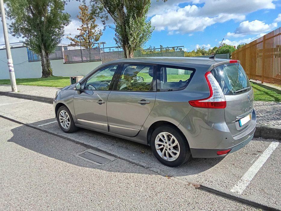 Renault Scénic 1.5 TDCi 7 lugares