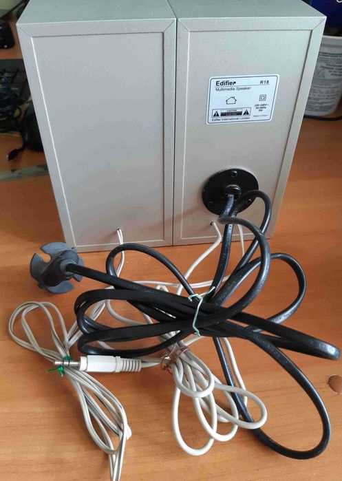 Колонки активні (для ПК, ноута) Edifier R18