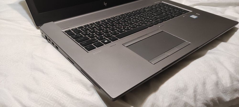 HP zBook 17,3 G5 (i5-8400/ nVidia Quadro P2000/ 32 gb Ram/ 512 ssd