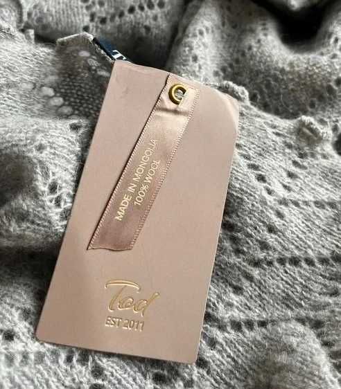 Mongolska wełniana chusta ażurowa szal 86x102 wełna organiczna niebarwiona Mongolian Wool Mongolia