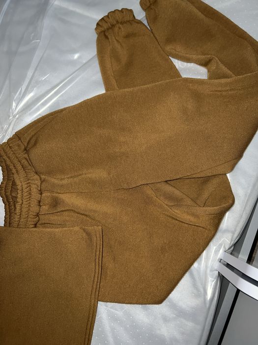 Розвантажую шафу 42-44 M-L