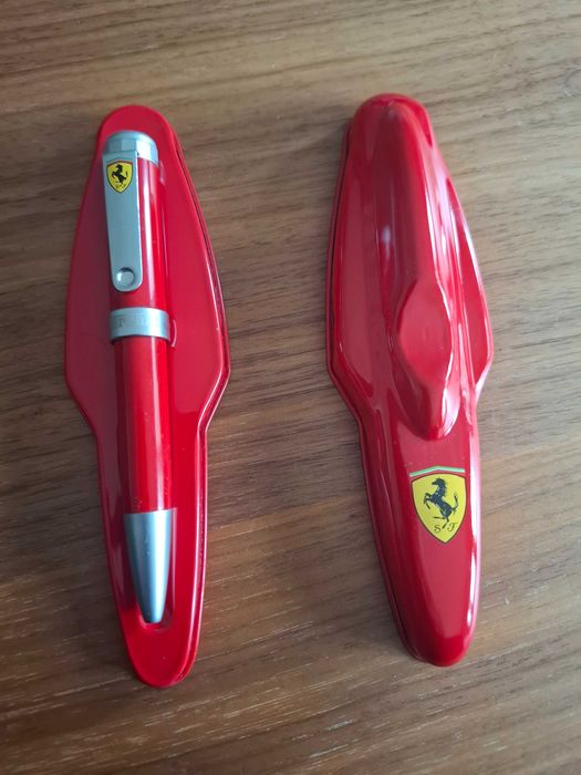 Esferografica Ferrari