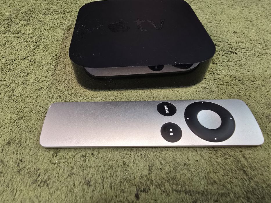 APPLE TV3 streamer multimedialny + pilot.
