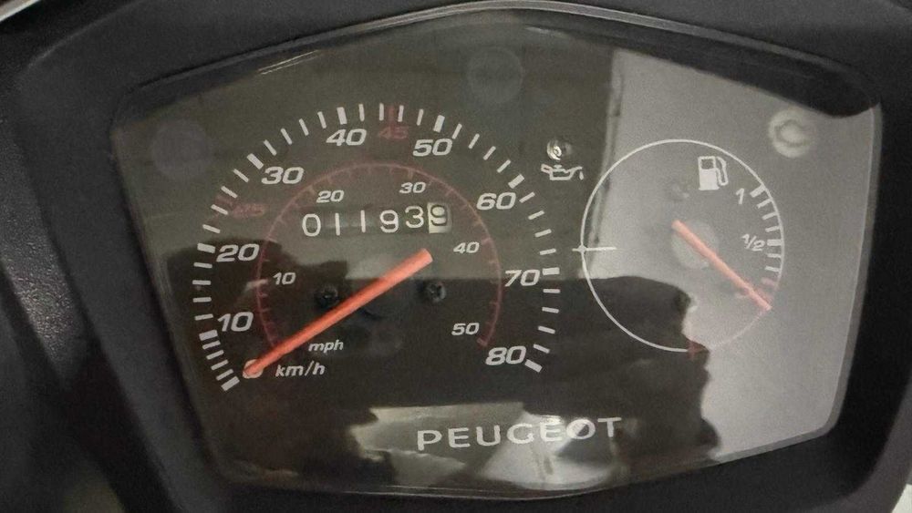 Scooter Peugeot Kisbee 50cm3 COMO NOVA 1193km