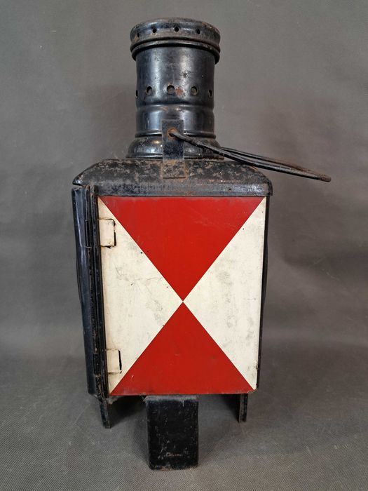 Stara lampa naftowa, kolejowa, Kosmos Brenner