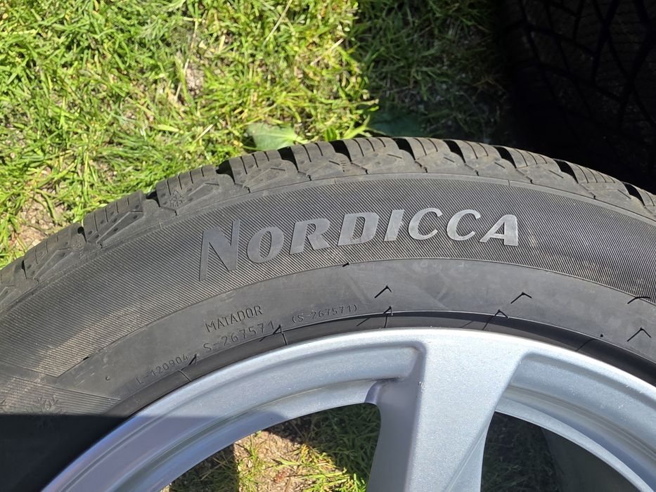 Sprzedam alufelgi z oponami od audi r17 215