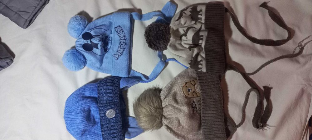 Теплі дитячі шапочки