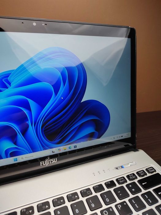 Ноутбук Fujitsu S936 / Intel i5-6200U / FullHD IPS  /