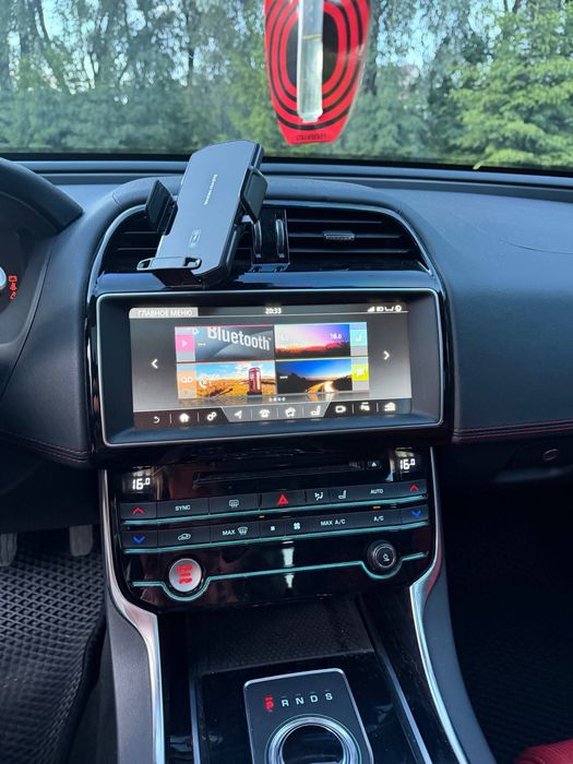 Jaguar XE 2018 R-Sport