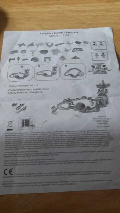 Kolejka z torami i karuzela Funny Carousel