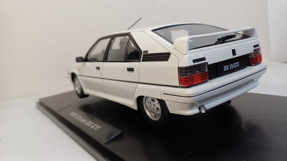 1/18 Citroen BX GTI - Triple 9
