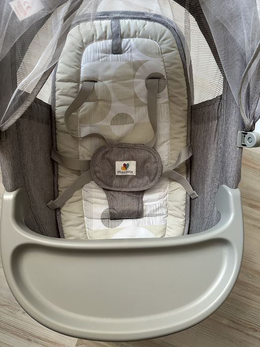 Заколисуючий центр-шезлонг Mastela 4 в 1