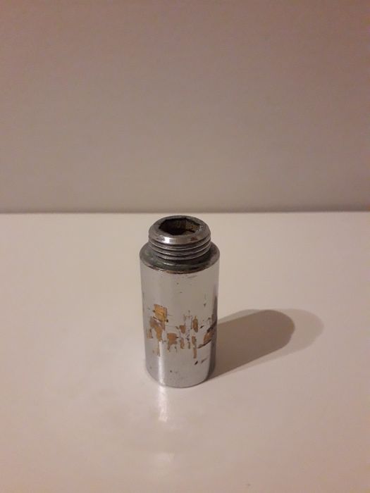 Bichas para água e gás e adaptador