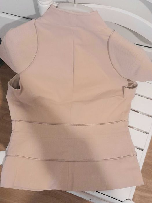 Colete, vestido, camiseiro