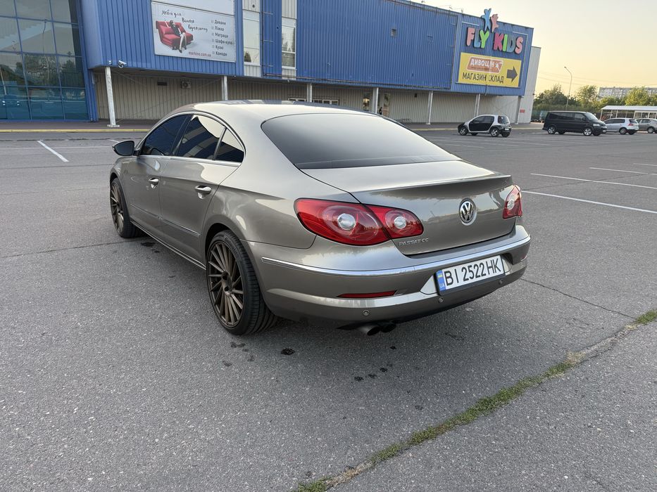 Volkswagen  Passat cc 2011 года 1.8 tsi